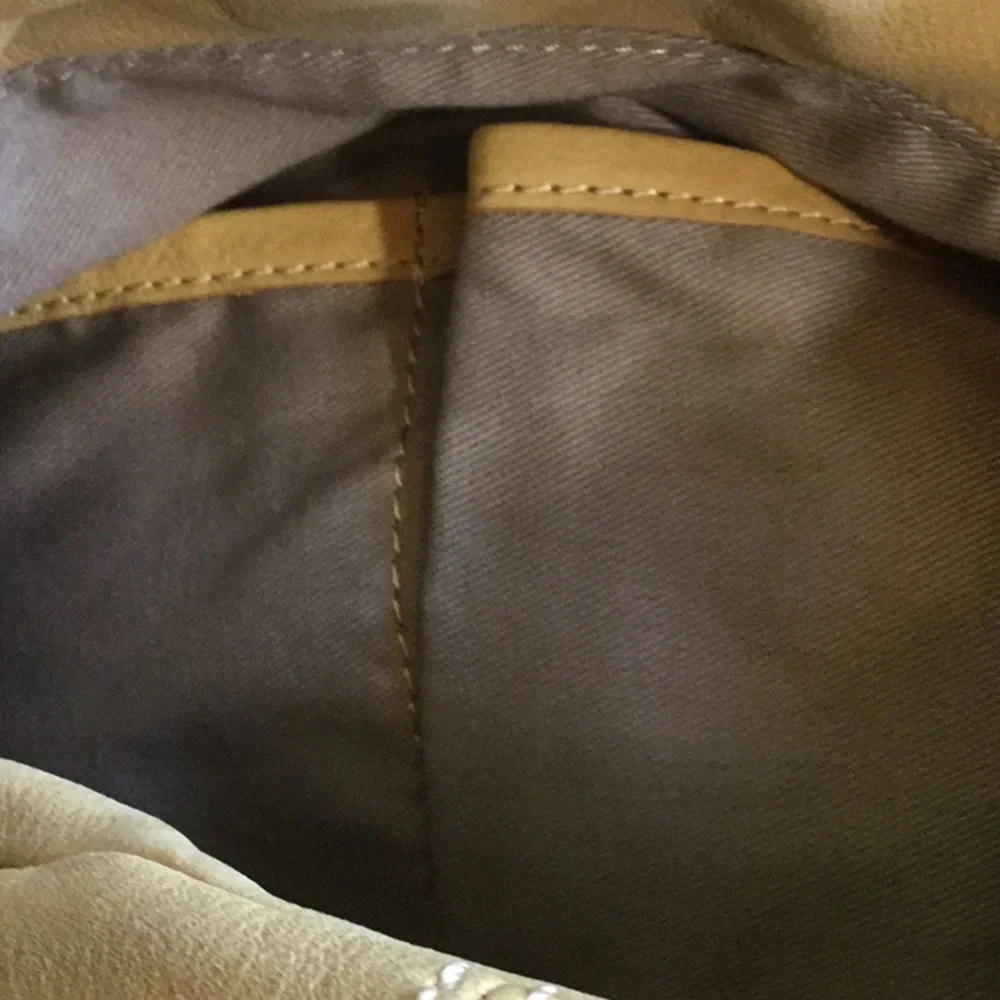 Coldwater Creek Buff Yellow Leather Hobo Bag